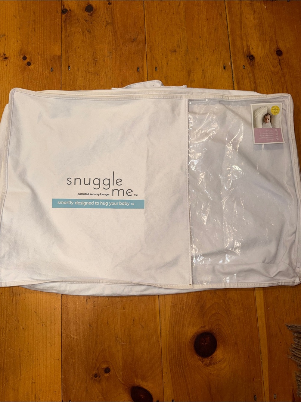 Snuggle Me patented sensory lounger pillow to hug your baby - Picture 2 of 13